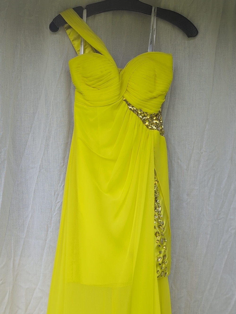 NWT -Terani Couture - Size 0 - Style H1226